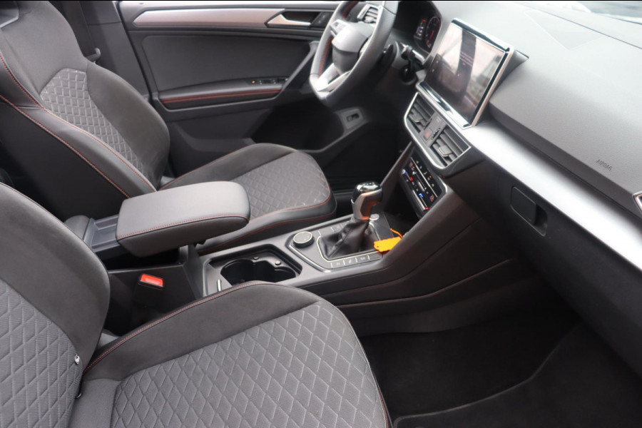 Seat Tarraco 1.5 TSI FR Business Intense 7persoons org. NL schuifdak el.klep camera's Seat Tarraco 1.5 TSI FR Business Intense 7persoons org. NL schuifdak el.klep camera's