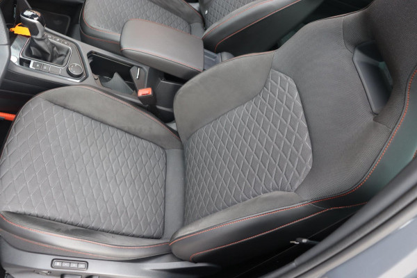 Seat Tarraco 1.5 TSI FR Business Intense 7persoons org. NL schuifdak el.klep camera's Seat Tarraco 1.5 TSI FR Business Intense 7persoons org. NL schuifdak el.klep camera's