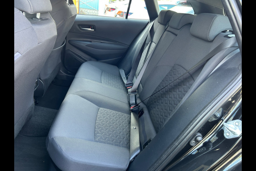 Toyota Corolla Touring Sports 1.8 Hybrid Active Apple CarPlay Camera Adaptive Cruise Rijklaarprijs!