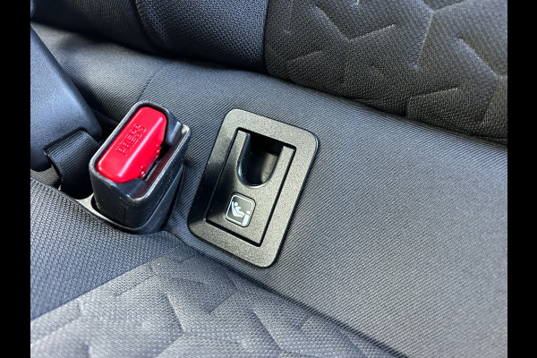 Toyota Corolla Touring Sports 1.8 Hybrid Active Apple CarPlay Camera Adaptive Cruise Rijklaarprijs!