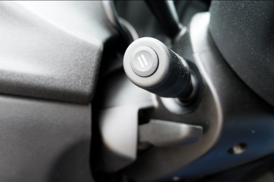 Fiat Dobló Cargo 1.6 MJ L1H1 PRO Edition 3 pers. / Navi / Cruise /Rijklaarprijs! Fiat Dobló Cargo 1.6 MJ L1H1 PRO Edition 3 pers. / Navi / Cruise /Rijklaarprijs!