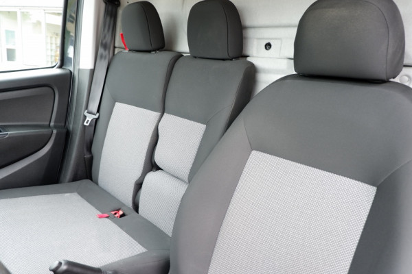 Fiat Dobló Cargo 1.6 MJ L1H1 PRO Edition 3 pers. / Navi / Cruise /Rijklaarprijs! Fiat Dobló Cargo 1.6 MJ L1H1 PRO Edition 3 pers. / Navi / Cruise /Rijklaarprijs!