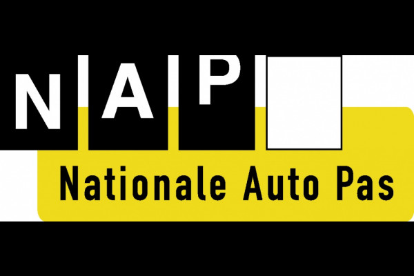 Fiat Dobló Cargo 1.6 MJ L1H1 PRO Edition 3 pers. / Navi / Cruise /Rijklaarprijs! Fiat Dobló Cargo 1.6 MJ L1H1 PRO Edition 3 pers. / Navi / Cruise /Rijklaarprijs!