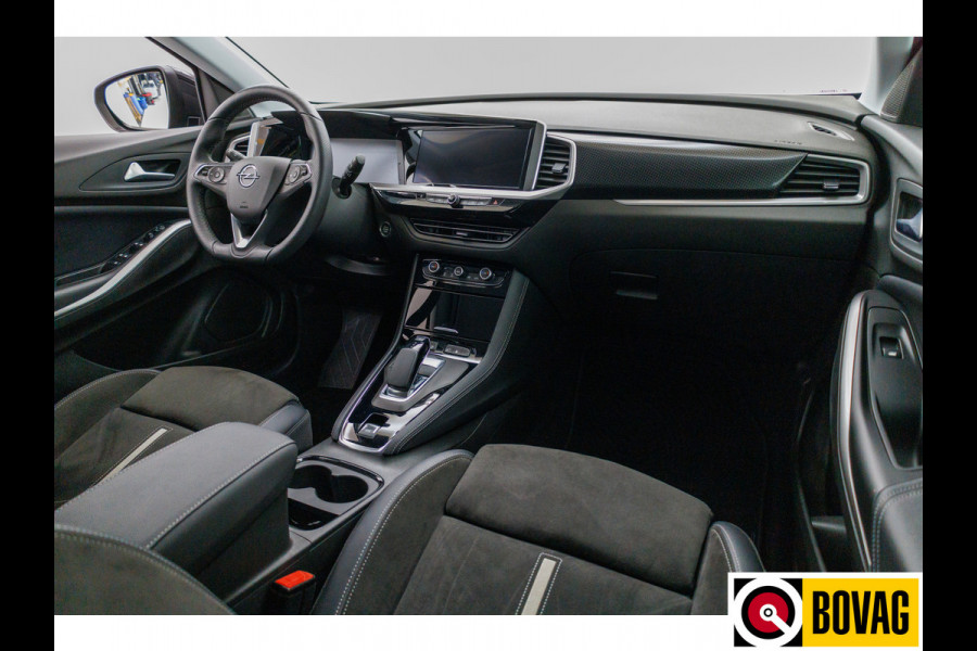 Opel Grandland 1.6 Turbo Plug-In Hybrid 4x4 GSe Adaptive cruise | Stoel- stuur- voorruitverwarming Navigatie, 360 camera, AGR stoelen, Elektrische achterklep, Keyless Opel Grandland 1.6 Turbo Plug-In Hybrid 4x4 GSe Adaptive cruise | Stoel- stuur- voorruitverwarming Navigatie, 360 camera, AGR stoelen, Elektrische achterklep, Keyless