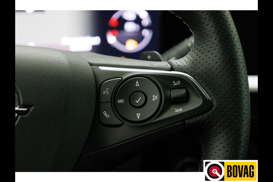 Opel Grandland 1.6 Turbo Plug-In Hybrid 4x4 GSe Adaptive cruise | Stoel- stuur- voorruitverwarming Navigatie, 360 camera, AGR stoelen, Elektrische achterklep, Keyless Opel Grandland 1.6 Turbo Plug-In Hybrid 4x4 GSe Adaptive cruise | Stoel- stuur- voorruitverwarming Navigatie, 360 camera, AGR stoelen, Elektrische achterklep, Keyless