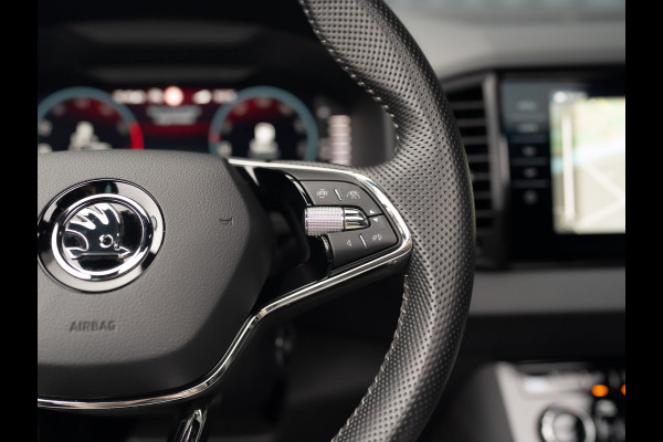 Škoda Karoq 1.5 TSI ACT Sportline Business | Panodak | Trekhaak wegkl. | 360 Camera | 19'' | Elk. A-klep | Prijs Rijklaar!! Škoda Karoq 1.5 TSI ACT Sportline Business | Panodak | Trekhaak wegkl. | 360 Camera | 19'' | Elk. A-klep | Prijs Rijklaar!!