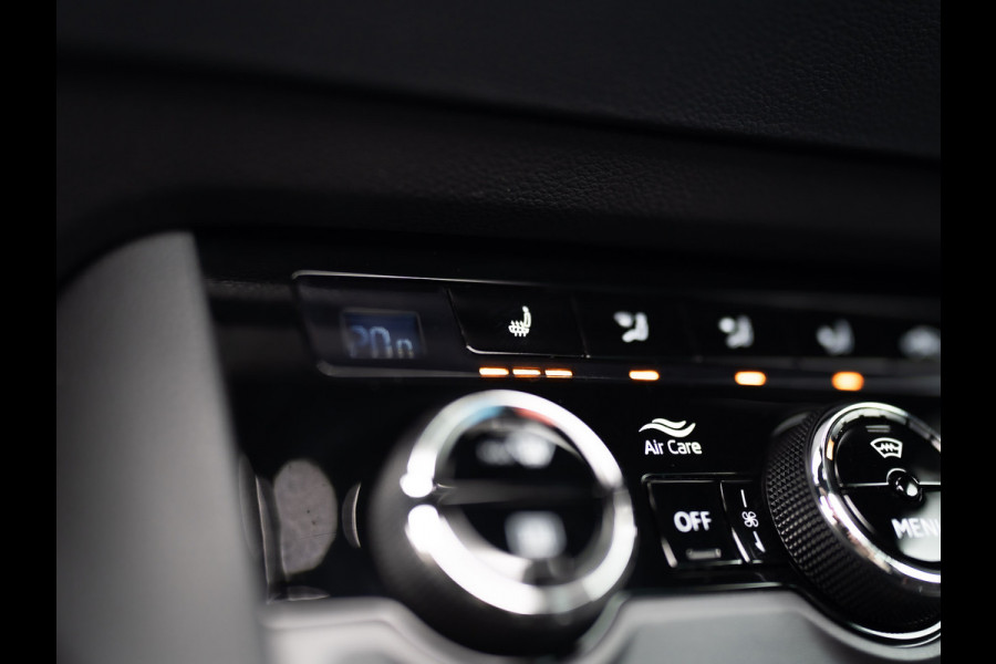 Škoda Karoq 1.5 TSI ACT Sportline Business | Panodak | Trekhaak wegkl. | 360 Camera | 19'' | Elk. A-klep | Prijs Rijklaar!! Škoda Karoq 1.5 TSI ACT Sportline Business | Panodak | Trekhaak wegkl. | 360 Camera | 19'' | Elk. A-klep | Prijs Rijklaar!!