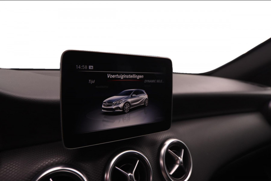 Mercedes-Benz A-Klasse 180 Business Solution AMG Aut.|19 Inch Camera Cruise Control led koplampen Navigatie Carplay & Android Auto