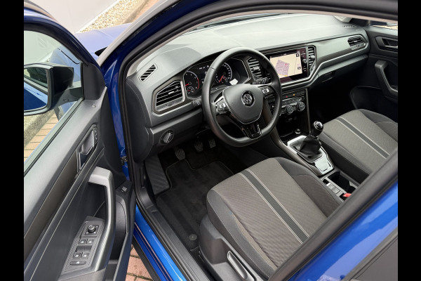 Volkswagen T-Roc 1.0 TSI 116pk Style | ACC | Full Led | Trekhaak