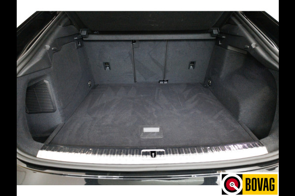 Audi Q3 Sportback 45 TFSI e S Edition 245 PK | 2x Sline | Panoramadak | Trekhaak elec. | Sonos audio | Navigatie, Cruise, PDC V+ A, App. connect.