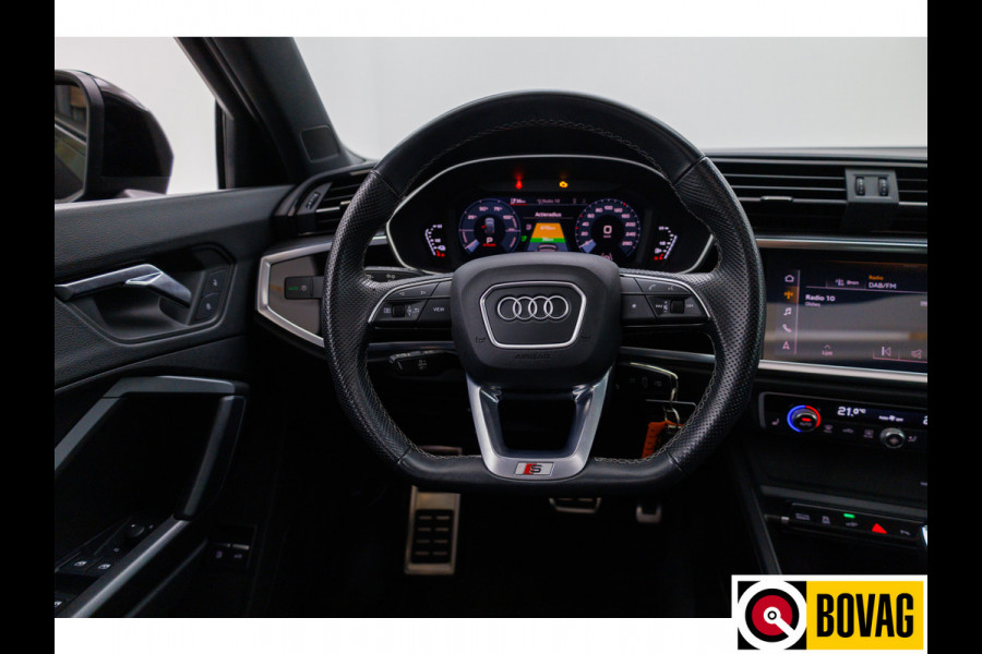 Audi Q3 Sportback 45 TFSI e S Edition 245 PK | 2x Sline | Panoramadak | Trekhaak elec. | Sonos audio | Navigatie, Cruise, PDC V+ A, App. connect.