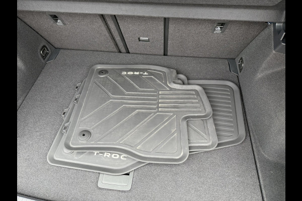 Volkswagen T-Roc 1.0 TSI 116pk Style | ACC | Full Led | Trekhaak