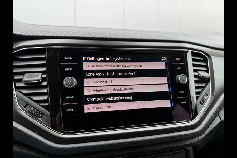 Volkswagen T-Roc 1.0 TSI 116pk Style | ACC | Full Led | Trekhaak