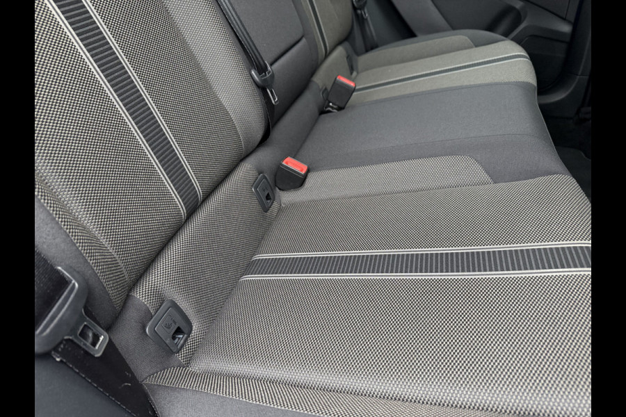 Volkswagen T-Roc 1.0 TSI 116pk Style | ACC | Full Led | Trekhaak