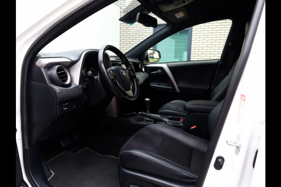 Toyota RAV4 2.5 Hybrid AWD Style | Leder/Alcantara | El. Achterklep Toyota RAV4 2.5 Hybrid AWD Style | Leder/Alcantara | El. Achterklep