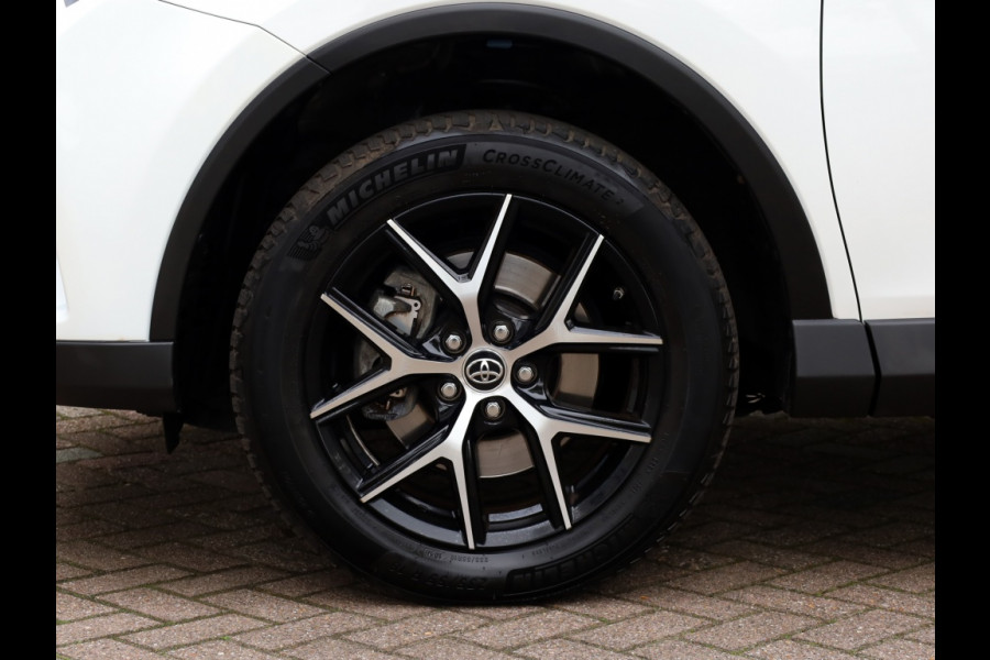 Toyota RAV4 2.5 Hybrid AWD Style | Leder/Alcantara | El. Achterklep Toyota RAV4 2.5 Hybrid AWD Style | Leder/Alcantara | El. Achterklep