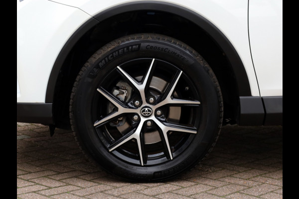 Toyota RAV4 2.5 Hybrid AWD Style | Leder/Alcantara | El. Achterklep Toyota RAV4 2.5 Hybrid AWD Style | Leder/Alcantara | El. Achterklep