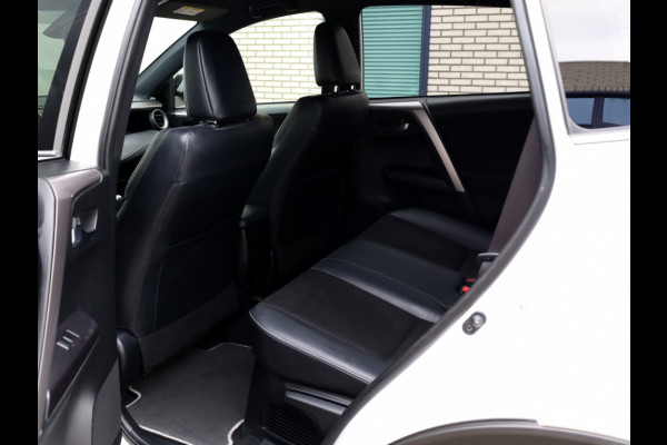 Toyota RAV4 2.5 Hybrid AWD Style | Leder/Alcantara | El. Achterklep Toyota RAV4 2.5 Hybrid AWD Style | Leder/Alcantara | El. Achterklep