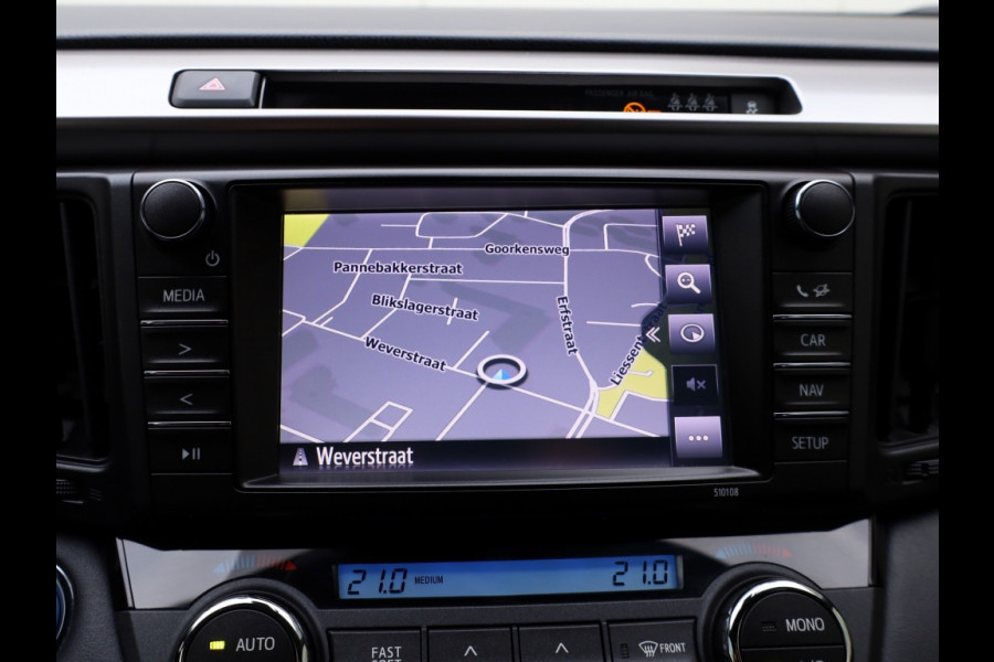 Toyota RAV4 2.5 Hybrid AWD Style | Leder/Alcantara | El. Achterklep Toyota RAV4 2.5 Hybrid AWD Style | Leder/Alcantara | El. Achterklep