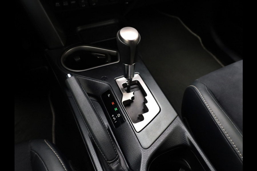 Toyota RAV4 2.5 Hybrid AWD Style | Leder/Alcantara | El. Achterklep Toyota RAV4 2.5 Hybrid AWD Style | Leder/Alcantara | El. Achterklep