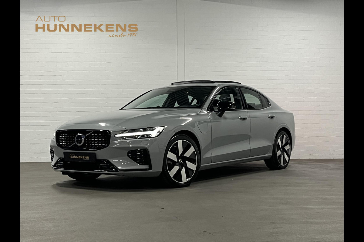 Volvo S60 2.0 Recharge T8 AWD Ultimate Dark *455 PK* | Massage | Open dak | Bowers & Wilkins | Adapt. Cruise | Stoelventilatie/Stoelverwarming | Volvo S60 2.0 Recharge T8 AWD Ultimate Dark *455 PK* | Massage | Open dak | Bowers & Wilkins | Adapt. Cruise | Stoelventilatie/Stoelverwarming |