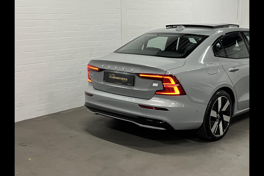 Volvo S60 2.0 Recharge T8 AWD Ultimate Dark *455 PK* | Massage | Open dak | Bowers & Wilkins | Adapt. Cruise | Stoelventilatie/Stoelverwarming | Volvo S60 2.0 Recharge T8 AWD Ultimate Dark *455 PK* | Massage | Open dak | Bowers & Wilkins | Adapt. Cruise | Stoelventilatie/Stoelverwarming |