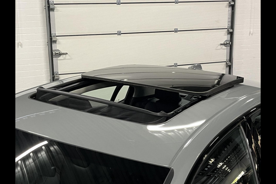 Volvo S60 2.0 Recharge T8 AWD Ultimate Dark *455 PK* | Massage | Open dak | Bowers & Wilkins | Adapt. Cruise | Stoelventilatie/Stoelverwarming | Volvo S60 2.0 Recharge T8 AWD Ultimate Dark *455 PK* | Massage | Open dak | Bowers & Wilkins | Adapt. Cruise | Stoelventilatie/Stoelverwarming |