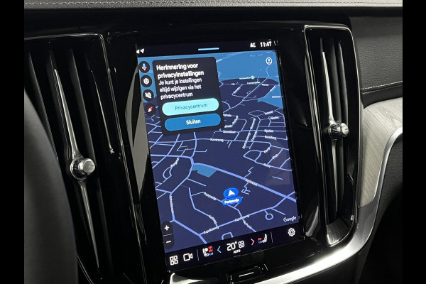 Volvo S60 2.0 Recharge T8 AWD Ultimate Dark *455 PK* | Massage | Open dak | Bowers & Wilkins | Adapt. Cruise | Stoelventilatie/Stoelverwarming | Volvo S60 2.0 Recharge T8 AWD Ultimate Dark *455 PK* | Massage | Open dak | Bowers & Wilkins | Adapt. Cruise | Stoelventilatie/Stoelverwarming |