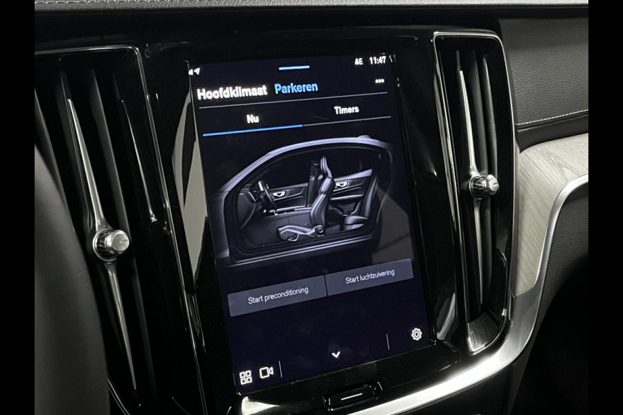 Volvo S60 2.0 Recharge T8 AWD Ultimate Dark *455 PK* | Massage | Open dak | Bowers & Wilkins | Adapt. Cruise | Stoelventilatie/Stoelverwarming | Volvo S60 2.0 Recharge T8 AWD Ultimate Dark *455 PK* | Massage | Open dak | Bowers & Wilkins | Adapt. Cruise | Stoelventilatie/Stoelverwarming |