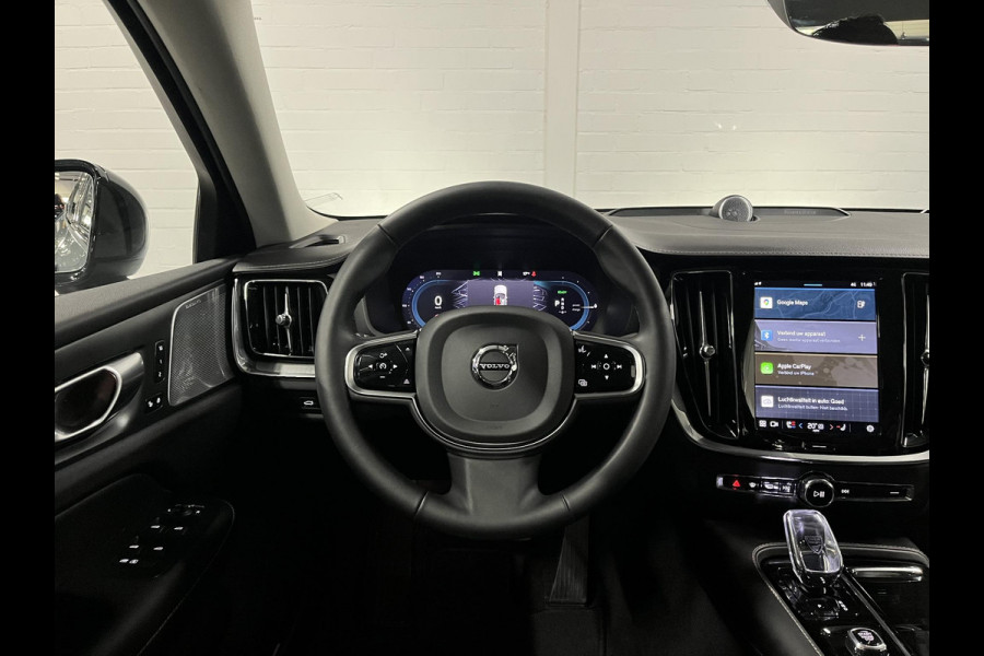 Volvo S60 2.0 Recharge T8 AWD Ultimate Dark *455 PK* | Massage | Open dak | Bowers & Wilkins | Adapt. Cruise | Stoelventilatie/Stoelverwarming | Volvo S60 2.0 Recharge T8 AWD Ultimate Dark *455 PK* | Massage | Open dak | Bowers & Wilkins | Adapt. Cruise | Stoelventilatie/Stoelverwarming |