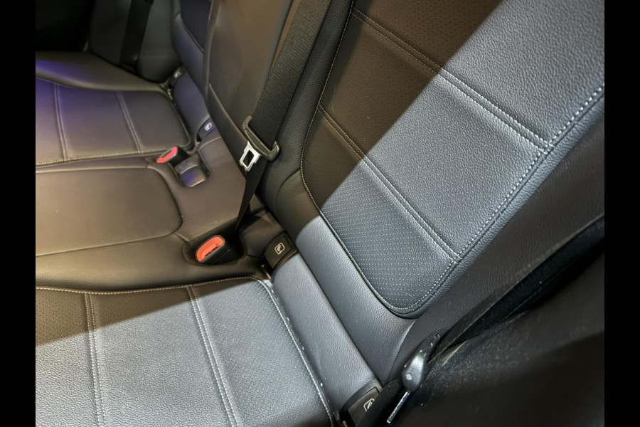 Mercedes-Benz C-Klasse Estate 300 e AMG Line Garantie Trekhaak Massage Pano Ambient 360 Blindspot Elek Achterklep StoelVW Rijklaar Mercedes-Benz C-Klasse Estate 300 e AMG Line Garantie Trekhaak Massage Pano Ambient 360 Blindspot Elek Achterklep StoelVW Rijklaar