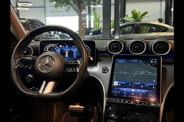 Mercedes-Benz C-Klasse Estate 300 e AMG Line Garantie Trekhaak Massage Pano Ambient 360 Blindspot Elek Achterklep StoelVW Rijklaar Mercedes-Benz C-Klasse Estate 300 e AMG Line Garantie Trekhaak Massage Pano Ambient 360 Blindspot Elek Achterklep StoelVW Rijklaar