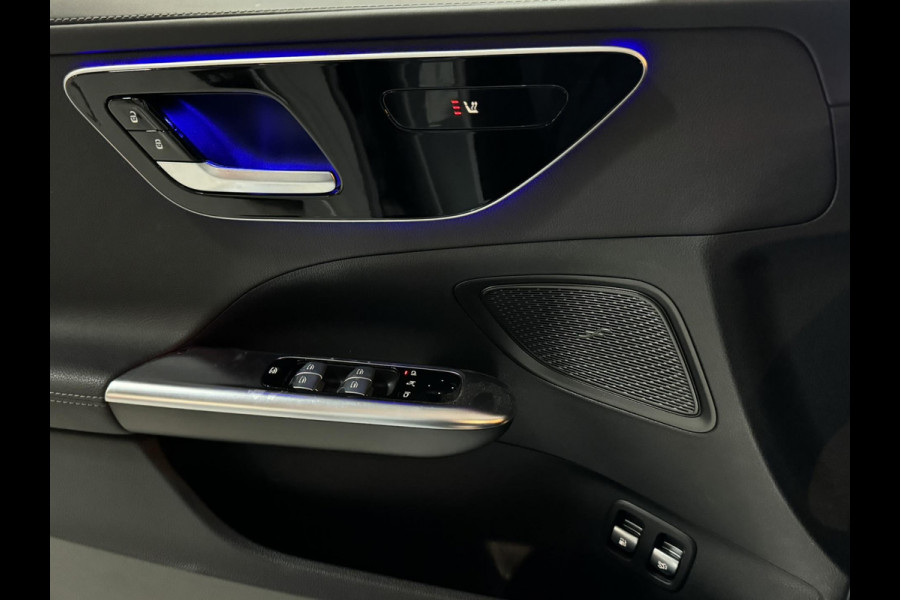 Mercedes-Benz C-Klasse Estate 300 e AMG Line Garantie Trekhaak Massage Pano Ambient 360 Blindspot Elek Achterklep StoelVW Rijklaar Mercedes-Benz C-Klasse Estate 300 e AMG Line Garantie Trekhaak Massage Pano Ambient 360 Blindspot Elek Achterklep StoelVW Rijklaar