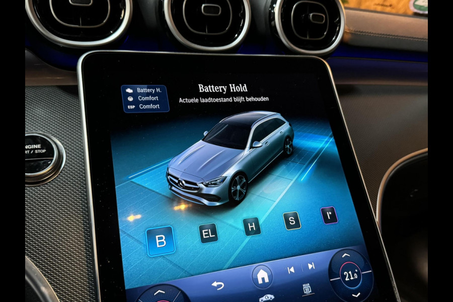 Mercedes-Benz C-Klasse Estate 300 e AMG Line Garantie Trekhaak Massage Pano Ambient 360 Blindspot Elek Achterklep StoelVW Rijklaar Mercedes-Benz C-Klasse Estate 300 e AMG Line Garantie Trekhaak Massage Pano Ambient 360 Blindspot Elek Achterklep StoelVW Rijklaar