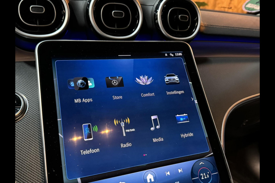 Mercedes-Benz C-Klasse Estate 300 e AMG Line Garantie Trekhaak Massage Pano Ambient 360 Blindspot Elek Achterklep StoelVW Rijklaar Mercedes-Benz C-Klasse Estate 300 e AMG Line Garantie Trekhaak Massage Pano Ambient 360 Blindspot Elek Achterklep StoelVW Rijklaar