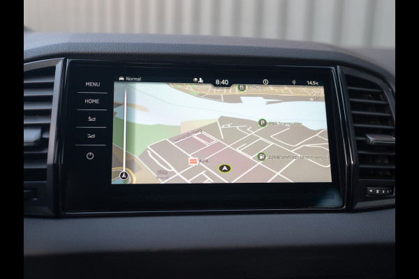 Škoda Karoq 1.5 TSI 150Pk ACT Sportline Business | Trekhaak wegkl. | Elk. A-klep | Camera | Keyless | Adapt. Cr. | Prijs Rijklaar!! Škoda Karoq 1.5 TSI 150Pk ACT Sportline Business | Trekhaak wegkl. | Elk. A-klep | Camera | Keyless | Adapt. Cr. | Prijs Rijklaar!!