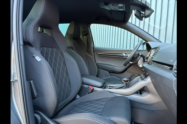 Škoda Karoq 1.5 TSI 150Pk ACT Sportline Business | Trekhaak wegkl. | Elk. A-klep | Camera | Keyless | Adapt. Cr. | Prijs Rijklaar!! Škoda Karoq 1.5 TSI 150Pk ACT Sportline Business | Trekhaak wegkl. | Elk. A-klep | Camera | Keyless | Adapt. Cr. | Prijs Rijklaar!!