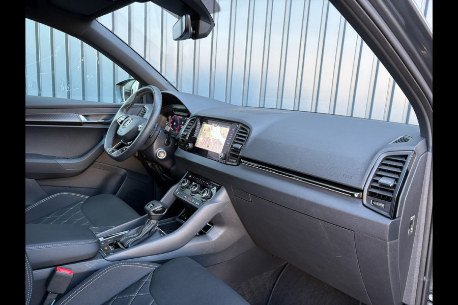 Škoda Karoq 1.5 TSI 150Pk ACT Sportline Business | Trekhaak wegkl. | Elk. A-klep | Camera | Keyless | Adapt. Cr. | Prijs Rijklaar!! Škoda Karoq 1.5 TSI 150Pk ACT Sportline Business | Trekhaak wegkl. | Elk. A-klep | Camera | Keyless | Adapt. Cr. | Prijs Rijklaar!!