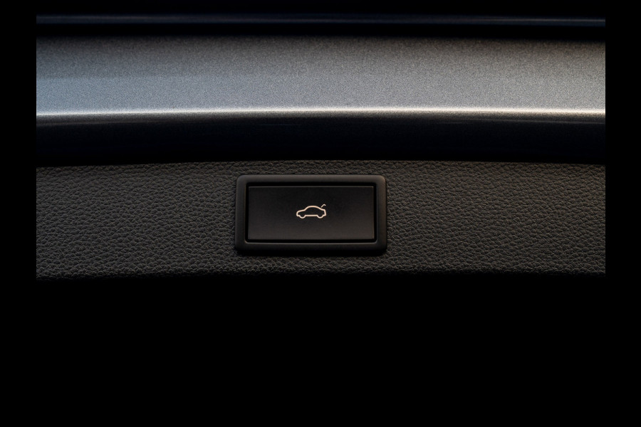 Škoda Karoq 1.5 TSI 150Pk ACT Sportline Business | Trekhaak wegkl. | Elk. A-klep | Camera | Keyless | Adapt. Cr. | Prijs Rijklaar!! Škoda Karoq 1.5 TSI 150Pk ACT Sportline Business | Trekhaak wegkl. | Elk. A-klep | Camera | Keyless | Adapt. Cr. | Prijs Rijklaar!!