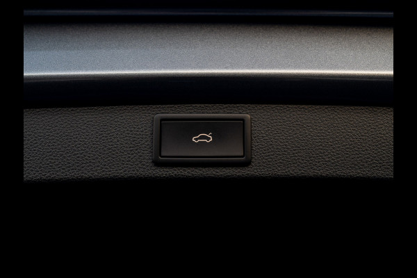 Škoda Karoq 1.5 TSI 150Pk ACT Sportline Business | Trekhaak wegkl. | Elk. A-klep | Camera | Keyless | Adapt. Cr. | Prijs Rijklaar!! Škoda Karoq 1.5 TSI 150Pk ACT Sportline Business | Trekhaak wegkl. | Elk. A-klep | Camera | Keyless | Adapt. Cr. | Prijs Rijklaar!!