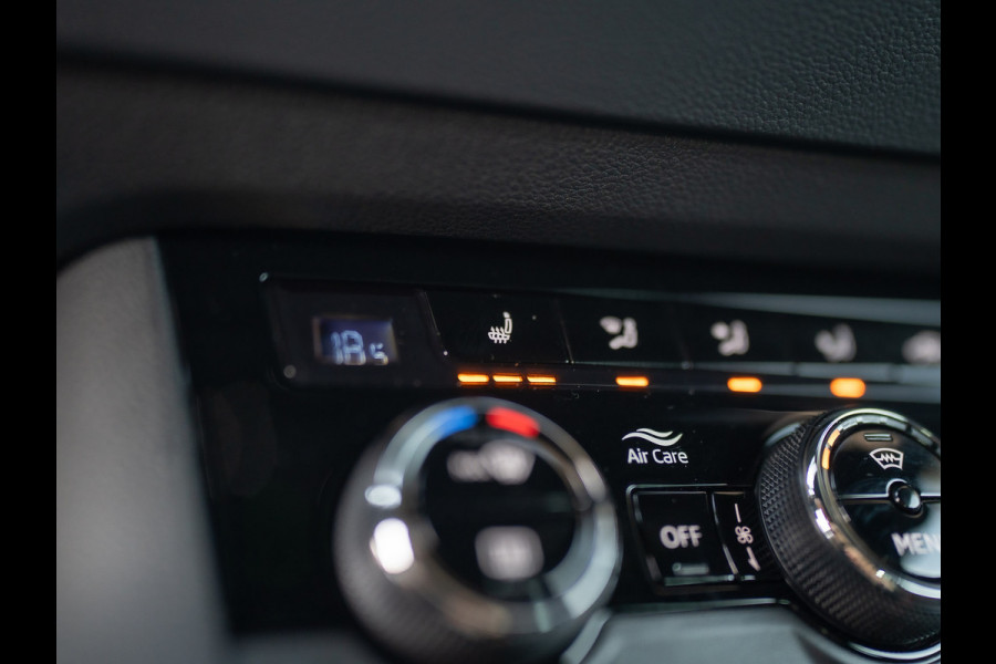 Škoda Karoq 1.5 TSI 150Pk ACT Sportline Business | Trekhaak wegkl. | Elk. A-klep | Camera | Keyless | Adapt. Cr. | Prijs Rijklaar!! Škoda Karoq 1.5 TSI 150Pk ACT Sportline Business | Trekhaak wegkl. | Elk. A-klep | Camera | Keyless | Adapt. Cr. | Prijs Rijklaar!!