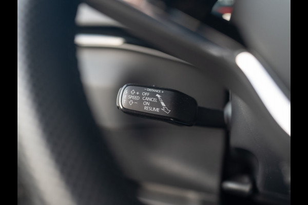 Škoda Karoq 1.5 TSI 150Pk ACT Sportline Business | Trekhaak wegkl. | Elk. A-klep | Camera | Keyless | Adapt. Cr. | Prijs Rijklaar!! Škoda Karoq 1.5 TSI 150Pk ACT Sportline Business | Trekhaak wegkl. | Elk. A-klep | Camera | Keyless | Adapt. Cr. | Prijs Rijklaar!!