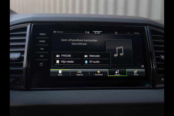 Škoda Karoq 1.5 TSI 150Pk ACT Sportline Business | Trekhaak wegkl. | Elk. A-klep | Camera | Keyless | Adapt. Cr. | Prijs Rijklaar!! Škoda Karoq 1.5 TSI 150Pk ACT Sportline Business | Trekhaak wegkl. | Elk. A-klep | Camera | Keyless | Adapt. Cr. | Prijs Rijklaar!!