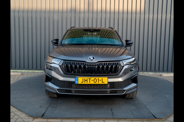 Škoda Karoq 1.5 TSI 150Pk ACT Sportline Business | Trekhaak wegkl. | Elk. A-klep | Camera | Keyless | Adapt. Cr. | Prijs Rijklaar!! Škoda Karoq 1.5 TSI 150Pk ACT Sportline Business | Trekhaak wegkl. | Elk. A-klep | Camera | Keyless | Adapt. Cr. | Prijs Rijklaar!!