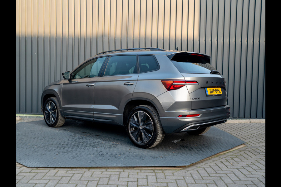 Škoda Karoq 1.5 TSI 150Pk ACT Sportline Business | Trekhaak wegkl. | Elk. A-klep | Camera | Keyless | Adapt. Cr. | Prijs Rijklaar!! Škoda Karoq 1.5 TSI 150Pk ACT Sportline Business | Trekhaak wegkl. | Elk. A-klep | Camera | Keyless | Adapt. Cr. | Prijs Rijklaar!!