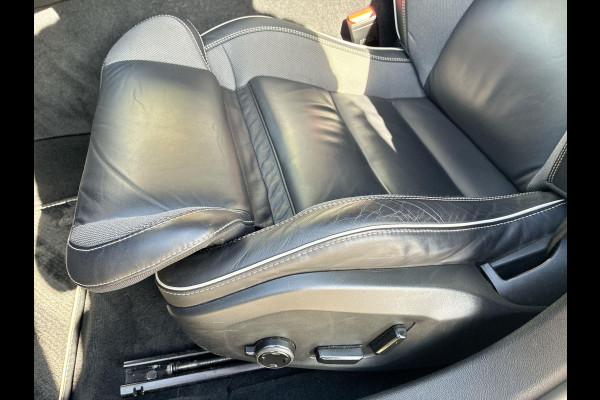 Volvo V60 2.0 T6 Recharge AWD R-Design 341PK! | Stoel- stuurverwarming | Lederen Sportstoelen | Park Assist | Adapt Cruise Control
