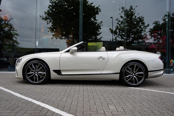Bentley Continental GTC 4.0 V8 Azure 1.400 Km NL-Auto Bentley Continental GTC 4.0 V8 Azure 1.400 Km NL-Auto