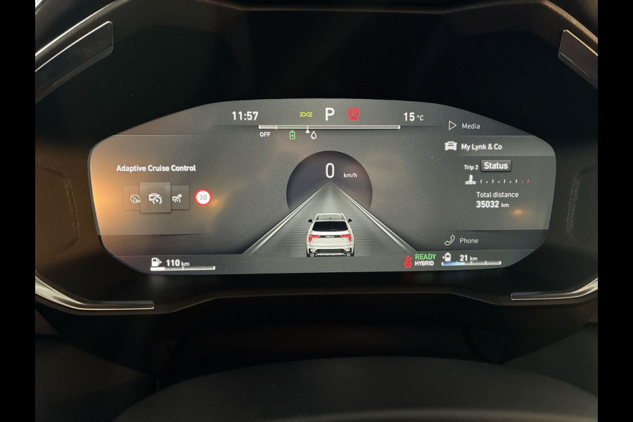 Lynk & Co 01 1.5 Plug in Hybrid 261pk | SkyRoof | 360° Camera | Climate Pack | Pilot Assist | Park Assist | Carplay Android auto Lynk & Co 01 1.5 Plug in Hybrid 261pk | SkyRoof | 360° Camera | Climate Pack | Pilot Assist | Park Assist | Carplay Android auto