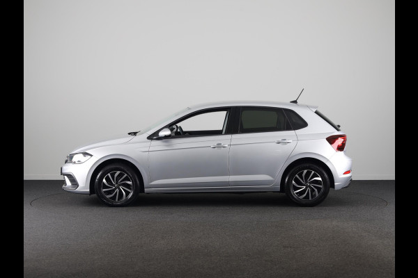 Volkswagen Polo 1.0 TSI Life Edition 95 pk | Verlengde garantie | Navigatie via App | Parkeersensoren | Achteruitrijcamera | Adaptieve cruise control | Volkswagen Polo 1.0 TSI Life Edition 95 pk | Verlengde garantie | Navigatie via App | Parkeersensoren | Achteruitrijcamera | Adaptieve cruise control |