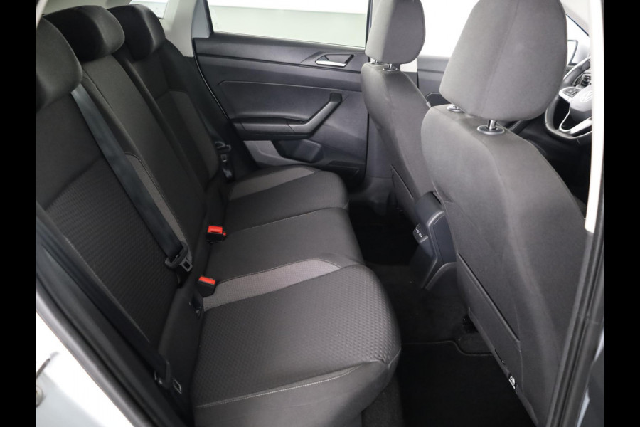 Volkswagen Polo 1.0 TSI Life Edition 95 pk | Verlengde garantie | Navigatie via App | Parkeersensoren | Achteruitrijcamera | Adaptieve cruise control | Volkswagen Polo 1.0 TSI Life Edition 95 pk | Verlengde garantie | Navigatie via App | Parkeersensoren | Achteruitrijcamera | Adaptieve cruise control |